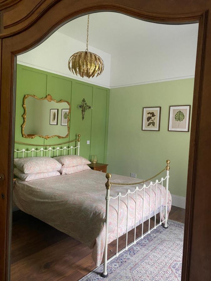 No. 1 Bridge Street Apartment Westport Bagian luar foto