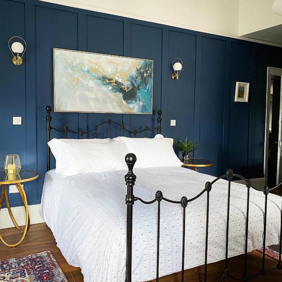 No. 1 Bridge Street Apartment Westport Bagian luar foto